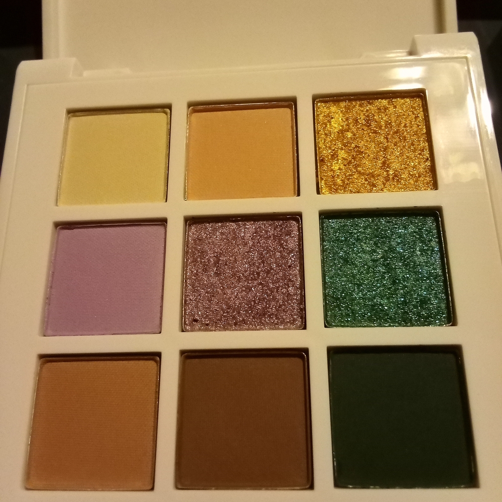 Vibrant Eyeshadow Palette